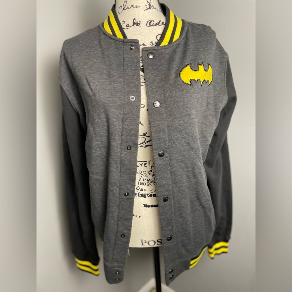 Batman dc comics letterman’s style jacket  grey. Size m.